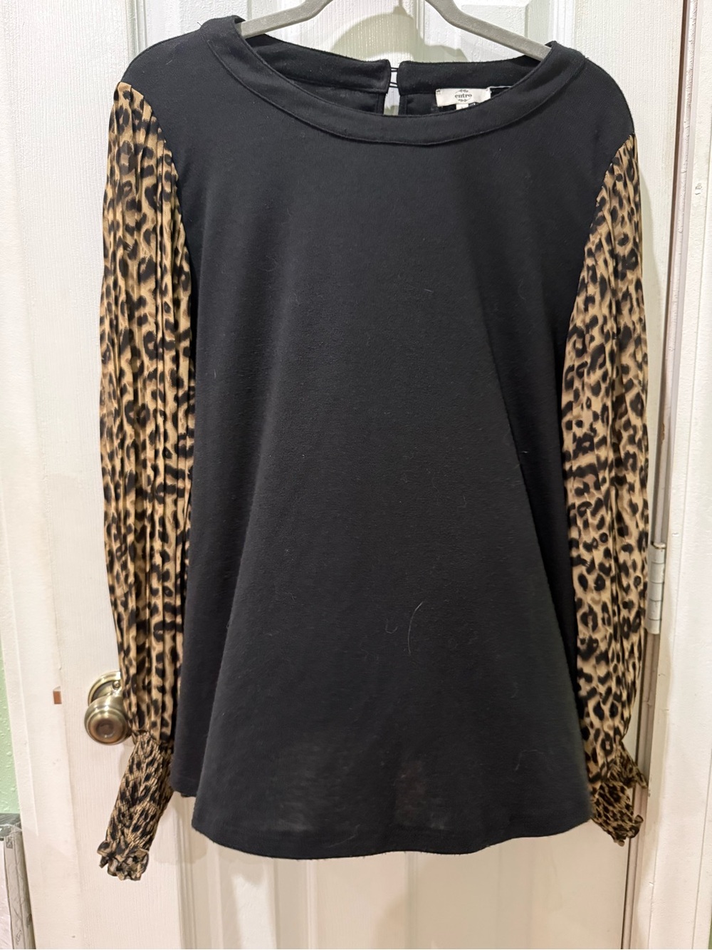 entro Black Pullover with Leopard-Print Long Sleeves
